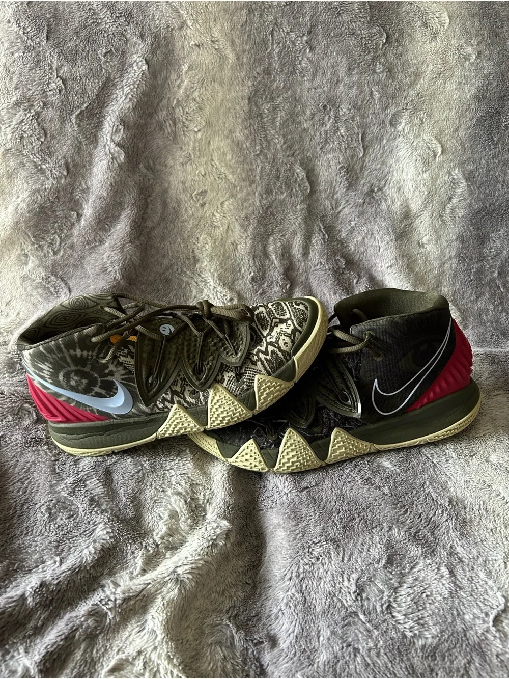 Nike kybrid s2 what the camo size 10.5 pads